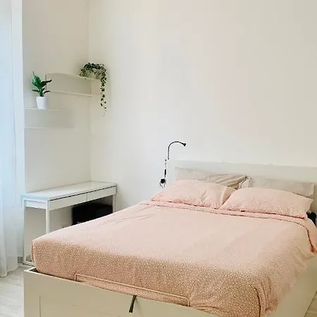 Apartment 21 *