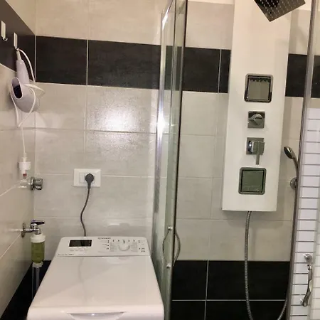 Apartment 21